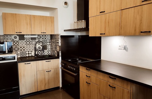 Aiguerelles Apartment | Appartement 3 Chambres Avec Parking Gratuit à Port Marianne