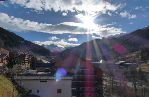Meribel Centre Apartment | Appartement 6 pièces rénové pour 10, centre Méribel, proche pistes, avec Wifi - FR-1-411-8
