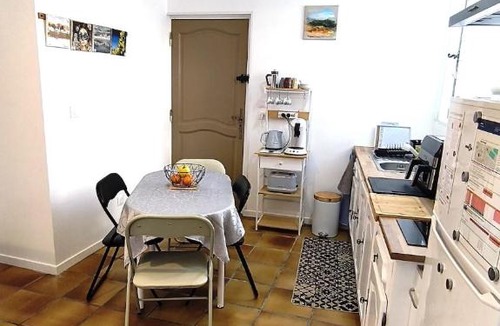 Canet Apartment | Appartement cosy climatisé dans un village du Minervois