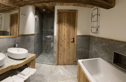 Tignes Apartment | Appartement de ski, Chalet Les Martin's 1, grand confort avec cheminée !