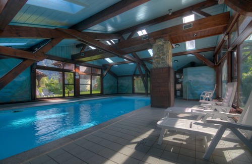 Les Houches Apartment | Apt Bellachat10 for 4 w/pool & 120m to lift, Les Houches (Chamonix), France