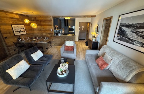 Arc-1950 Apartment | Arc 1950: Spacious ski-in ski-out renovated apartment, 4-6 pax