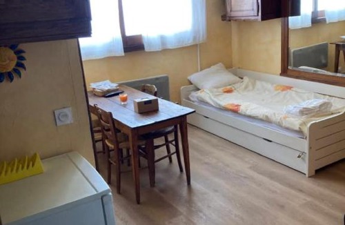 Jeux Apartment | At the of Alpe d'Huez All shops ESF ski lifts #AH7