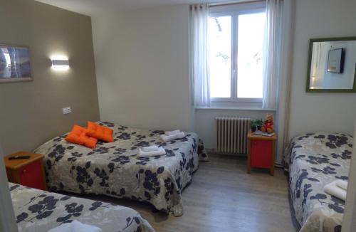 Les Avenieres Hotel | Auberge des Avenières