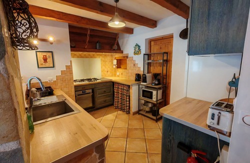 La Perriere Ski Chalet | Authentic Chalet LEA 2-Star- Courchevel, La Tania - Heart of the Forest -Jacuzzi