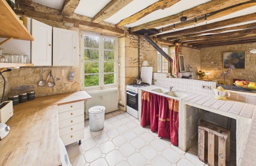 Fanlac Cottage | Authentic charming cottage & shared pool