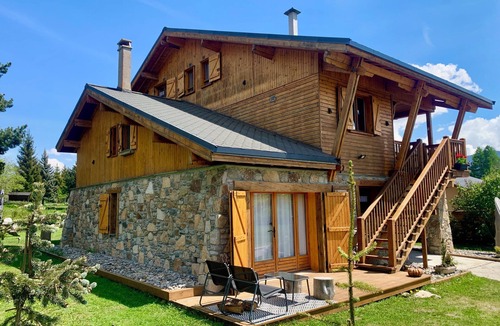 Bolquere Ski Chalet | AUTHENTIQUE HAUT DE CHALET 8 pers Cheminée Jardin Ski et Randonnées FONT ROMEU