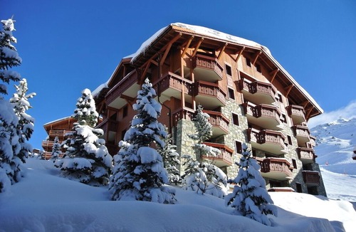 Les Menuires Ski Chalet | AUX MENUIRES APARTMENT IN LUXURY RESIDENCE SLEEPS 6. 2 BEDROOMS.