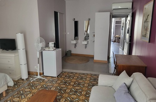 Avignon City Centre House | Avignon-Style Intra-Muros: Air-Conditioned House with Rooftop, Sleeps 12–14