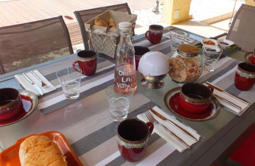 Vacquieres Bed & Breakfast | B&B Le Mas Des Chenes