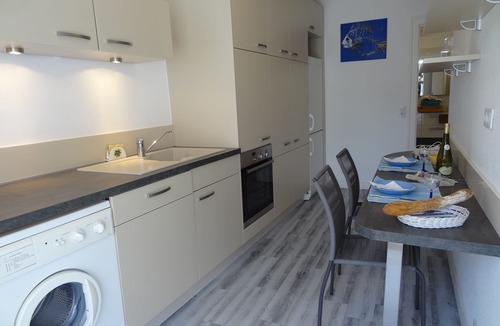 Pornichet Apartment | Beautiful apartment facing the sea right across from the beach, with a magnificent view and private parking