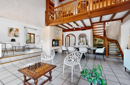 Meyzieu Nord Ouest House | Beautiful home in Meyzieu
