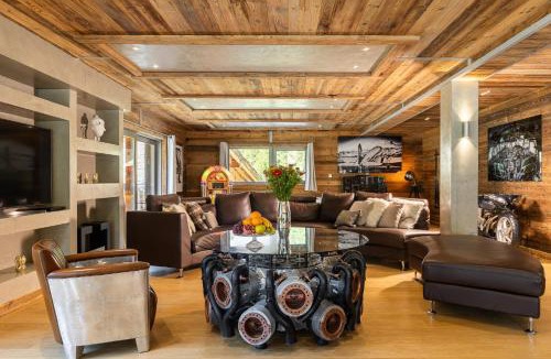 Les Brevieres Ski Chalet | Black Diamond - Tango Charlie