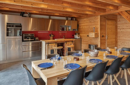 Monetier-les-Bains Ski Chalet | Bright chalet near village center with relaxing area