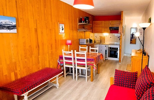 Villard-de-Lans Apartment | Bright T2 DRC apartment - 10mn walk to the village - 2 mn walk to the station shuttle bus