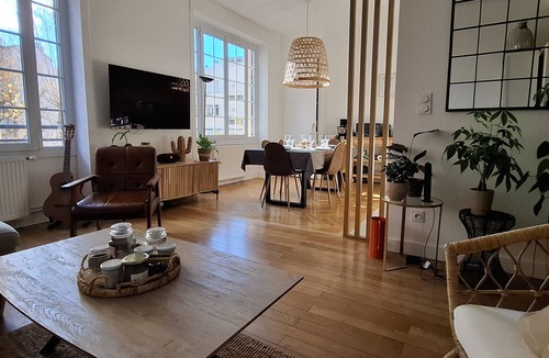 La Croix Rousse Apartment | Bright T3 near park