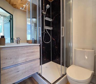 Aragnouet Apartment | Cœur de Sève | Jacuzzi & Sauna – The Sylvestre
