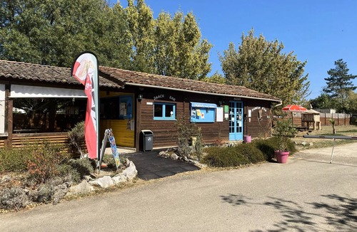 Montricoux House | Canvas tent - 2 bedrooms - no bathroom facilities (Max. 4 adults + 1 child) 4 to 5 people - 4 people included in the rate