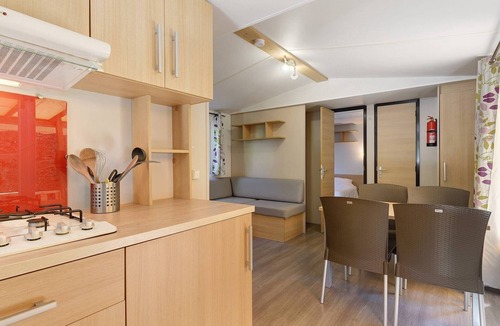 Vaulnaveys-le-Bas RV Rental | Caravan "Mobil Home Lodge 77 No. 28" with Shared Pool