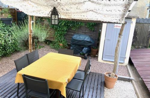 Dampierre-sous-Bouhy House | Château Guédelon 8 min Linge inclus