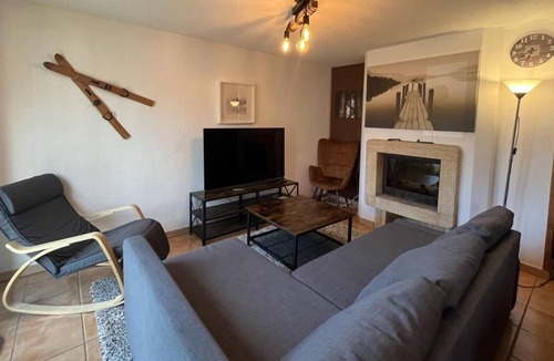 Plagne Soleil Ski Chalet | Chalet, 60m from shops, view resort, fireplace or stove, tv, ski locker, 75m², La Plagne
