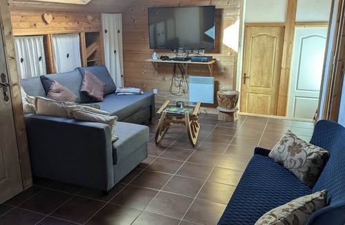 Saint-Jean-dʼAulps Apartment | Chalet Allechant; A welcoming 3-bedroom apartment in Saint-Jean-d'Aulps