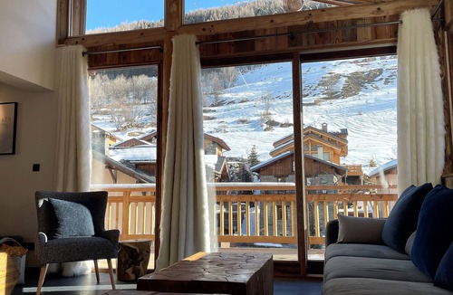 Le Bettaix Ski Chalet | Chalet Aspen - Luxury Chalet 15 people Spa/Sauna/Gym/Fireplace/Parking/Game Room