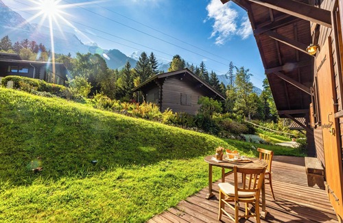 Les Bossons Apartment | Chalet des Cristaux cosy alpine style for 5, Chamonix, France