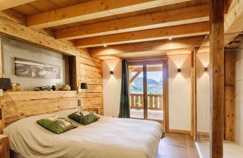 Notre-Dame-de-Bellecombe Ski Chalet | Chalet Notre-Dame-de-Bellecombe, 5 bedrooms, 15 persons