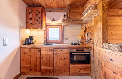 La Giettaz Ski Chalet | Chalet 'Gite Les Clapières - Petite Partie' with Mountain View, Private Terrace and Shared Garden