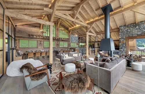 Chatel Ski Chalet | CHALET IKARIA - unique prestige chalet for 17 people