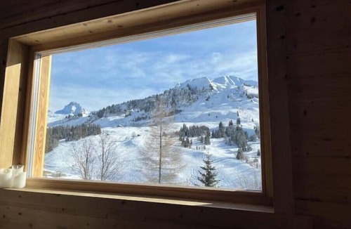 Le Grand-Bornand House | Chalet La Belle Étoile | Large Family Chalet Facing the Aravis Mountains