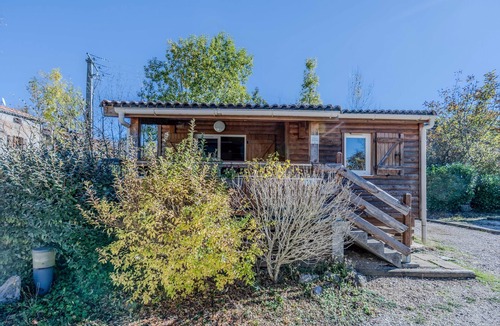 Roquefeuil Ski Chalet | Chalet Montana 1 – 4 Guests with Private Terrace and Wi-Fi
