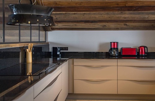 La Toussuire Ski Chalet | Chalet on the slopes with sauna and home cinema - up to 14 guests