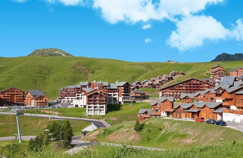 Macot-la-Plagne Ski Chalet | Chalet Privé 8p, départ et retour ski aux pieds