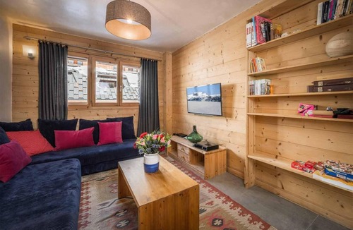 Val-d'Isere Ski Chalet | Chalet, sauna, terrace, balcony, fireplace or stove, parking, tv, ski locker, 230m², Val d'Isère