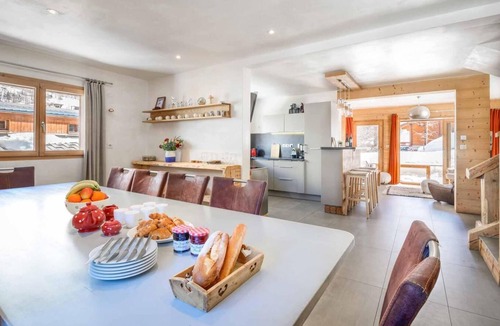 Val-d'Isere Ski Chalet | Chalet, sauna, terrace, balcony, fireplace or stove, parking, tv, ski locker, 230m², Val d'Isère