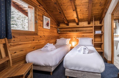 La Perriere Ski Chalet | Chalet, terrace, fireplace or stove, parking, tv, ski locker, 160m², La Tania