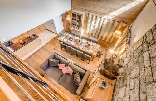 Les Brevieres Ski Chalet | Chalet, view ski slopes, sauna, terrace, balcony, fireplace or stove, tv, ski locker, 170m², Tignes
