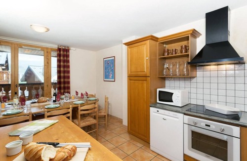 Plagne Soleil Ski Chalet | Chalet, wifi, 100m from resort center, terrace, balcony, fireplace or stove, parking, tv, 75-82m²