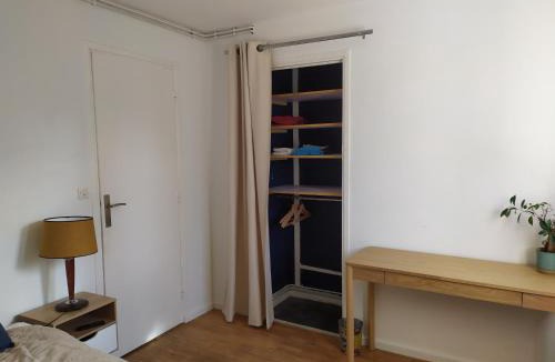 9th Arrondissement Apartment | Chambre Lyon 9 Gorge de Loup Ligne D