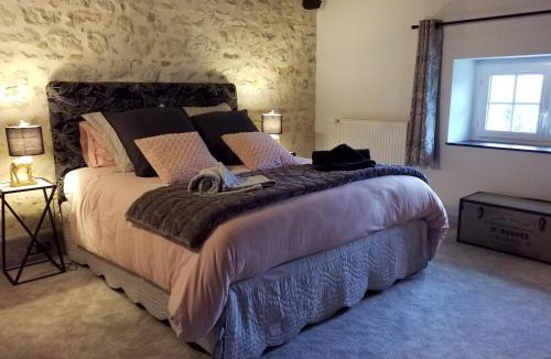 Sainte-Gemme-en-Sancerrois Bed & Breakfast | Chambres d'hotes - Le Clos Des Sorcières