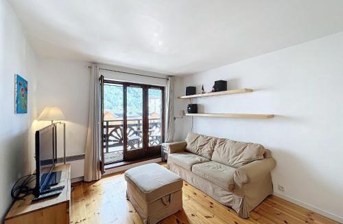 Chamonix City Centre Apartment | Chamonix: Appart 4 pers, Parking, Wifi - FR-1-507-24