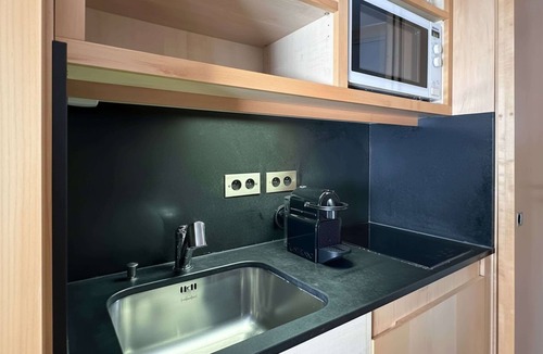 Faubourg-du-Roule Apartment | Champs-Elysees studio with balcony & AC