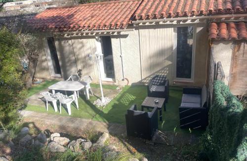 Le Beausset Apartment | Charmant logement avec jardin privatif à la campagne