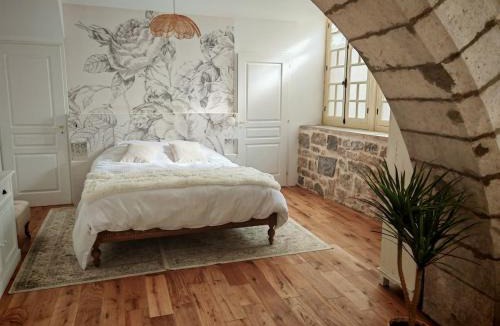 Saint-Antonin Noble Val Apartment | Charme et élégance au cœur du village