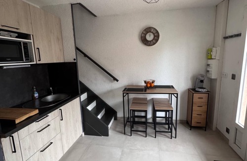 Marseillan House | Charming 2-bedroom house for 4 people with pool, terrace, close to the beach
