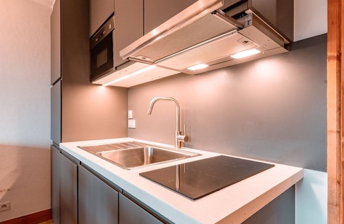 Arc-1800 Apartment | Charming 3-room apartment in Chantel Village, up to 6 people