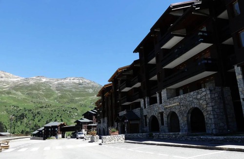 Meribel-Mottaret Apartment | CHARMING, FULLY RENOVATED 3-ROOM DUPLEX - SKI-IN/SKI-OUT