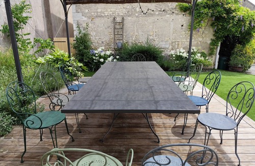 Verdigny House | Charming Holiday Home 'Les Griottes Gîte de Charme' with Indoor Pool